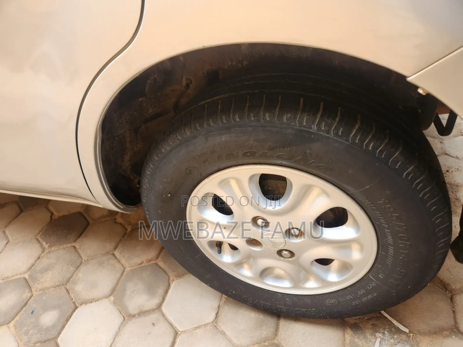 Toyota Sienta 2007 Silver