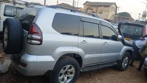 Toyota Land Cruiser Prado 2006 Silver