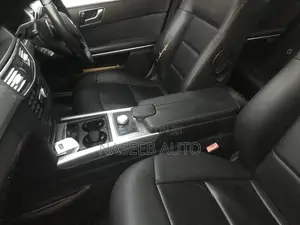 Mercedes-Benz E300 2012 Black