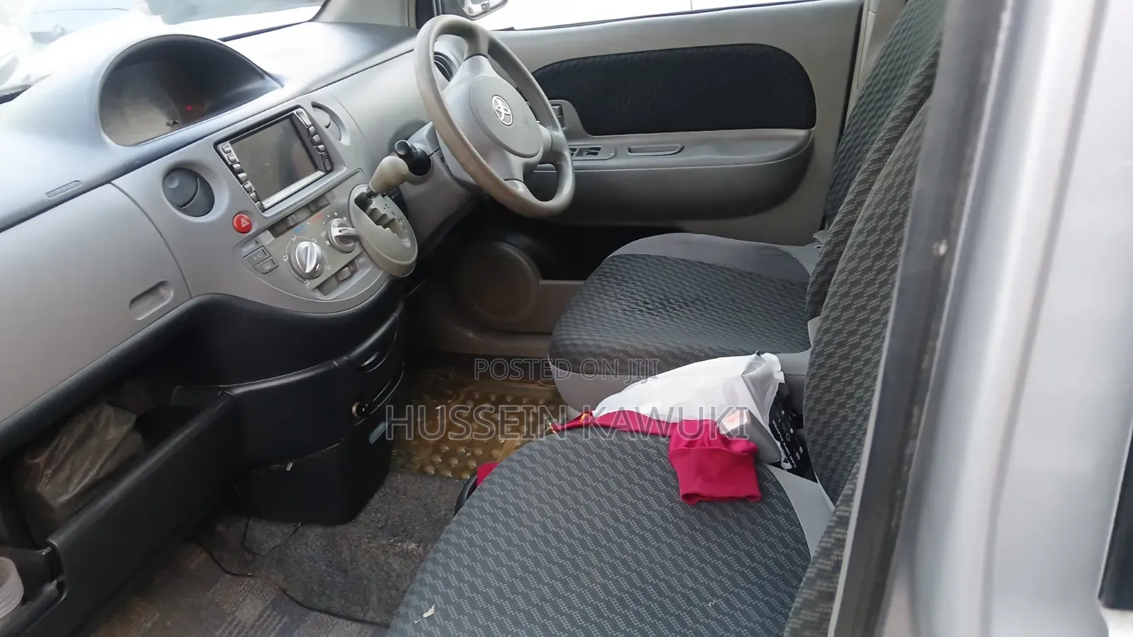 Toyota Sienta 2008 Silver