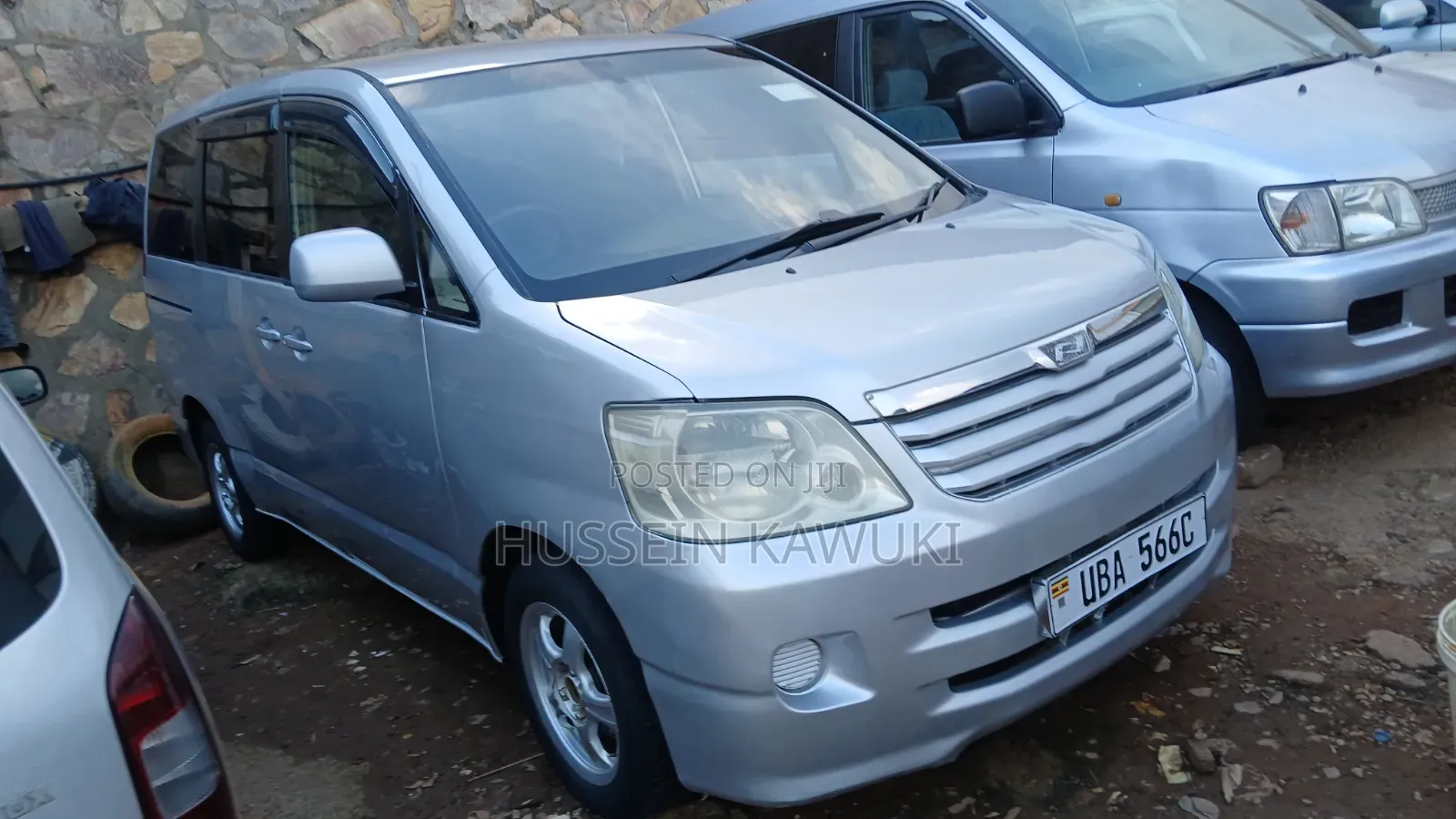 Toyota Noah 2005 Silver