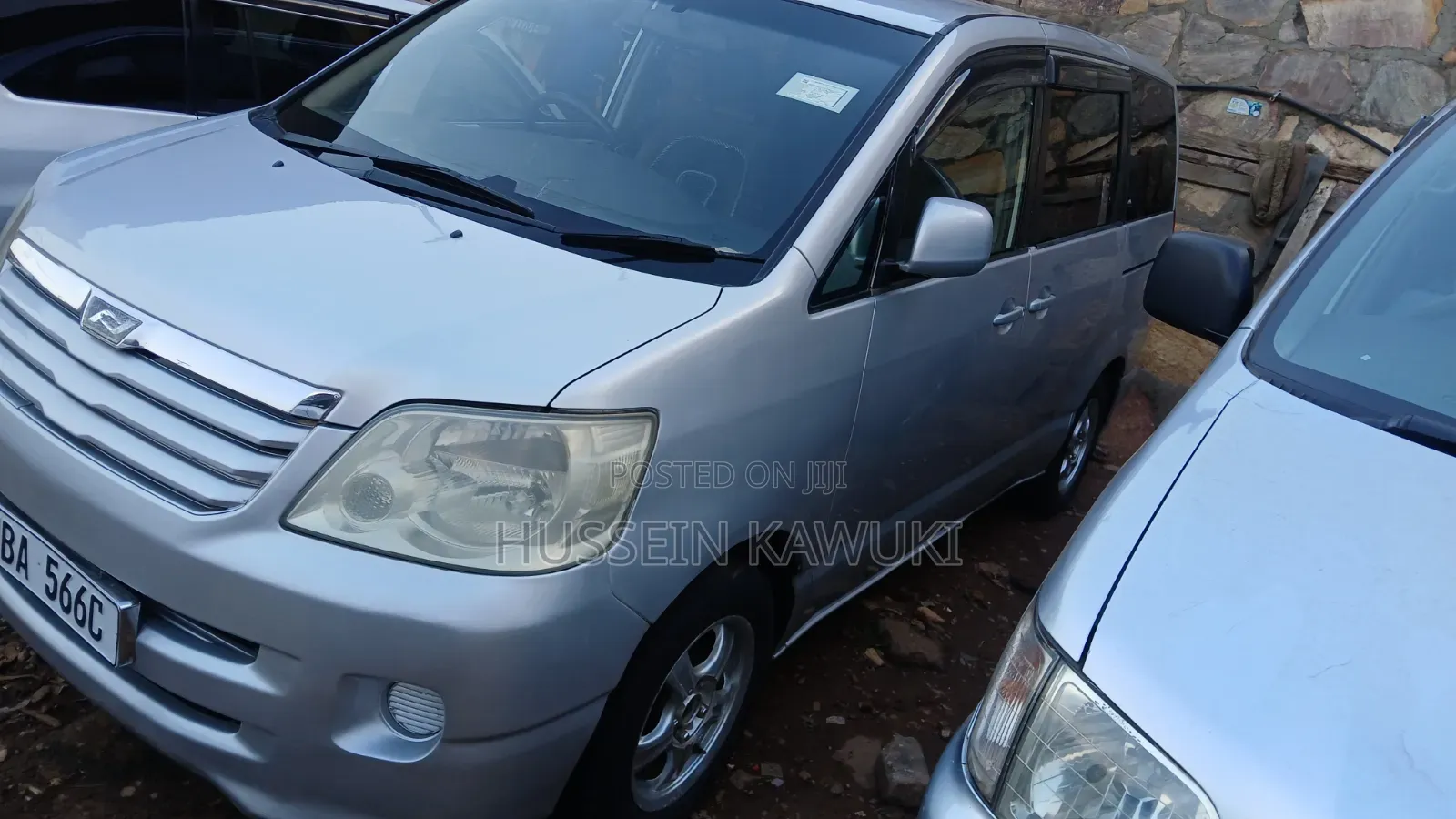 Toyota Noah 2005 Silver