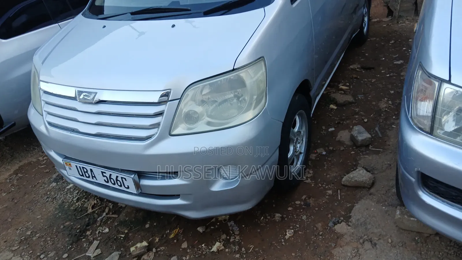 Toyota Noah 2005 Silver