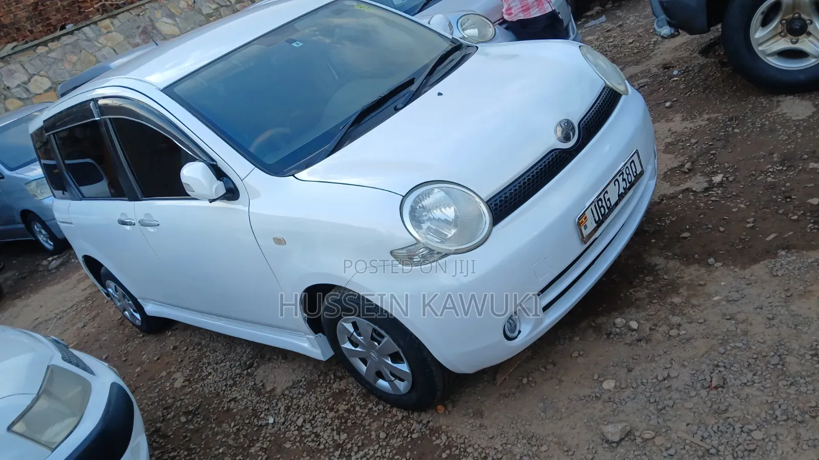 Toyota Sienta 2006 White