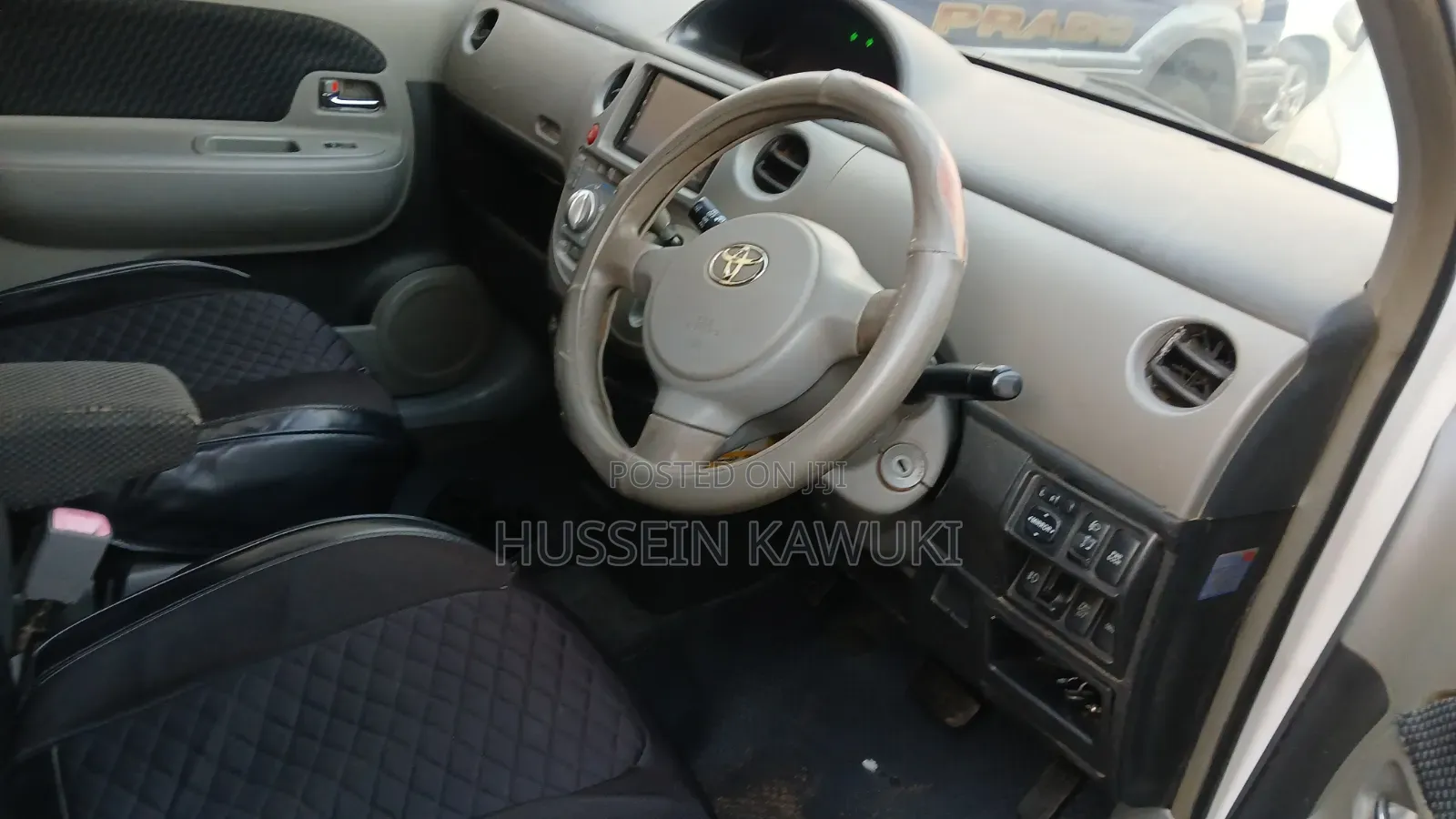Toyota Sienta 2006 White