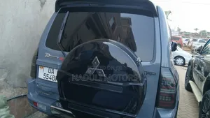 Mitsubishi Pajero 2008