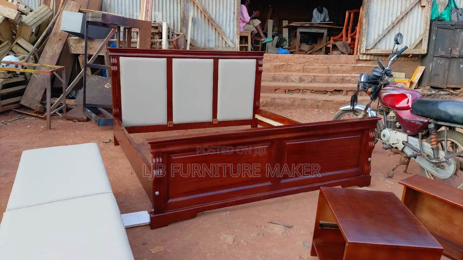 5*6 Bed Mahogany
