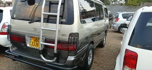 Toyota Grand HiAce 2001 Silver