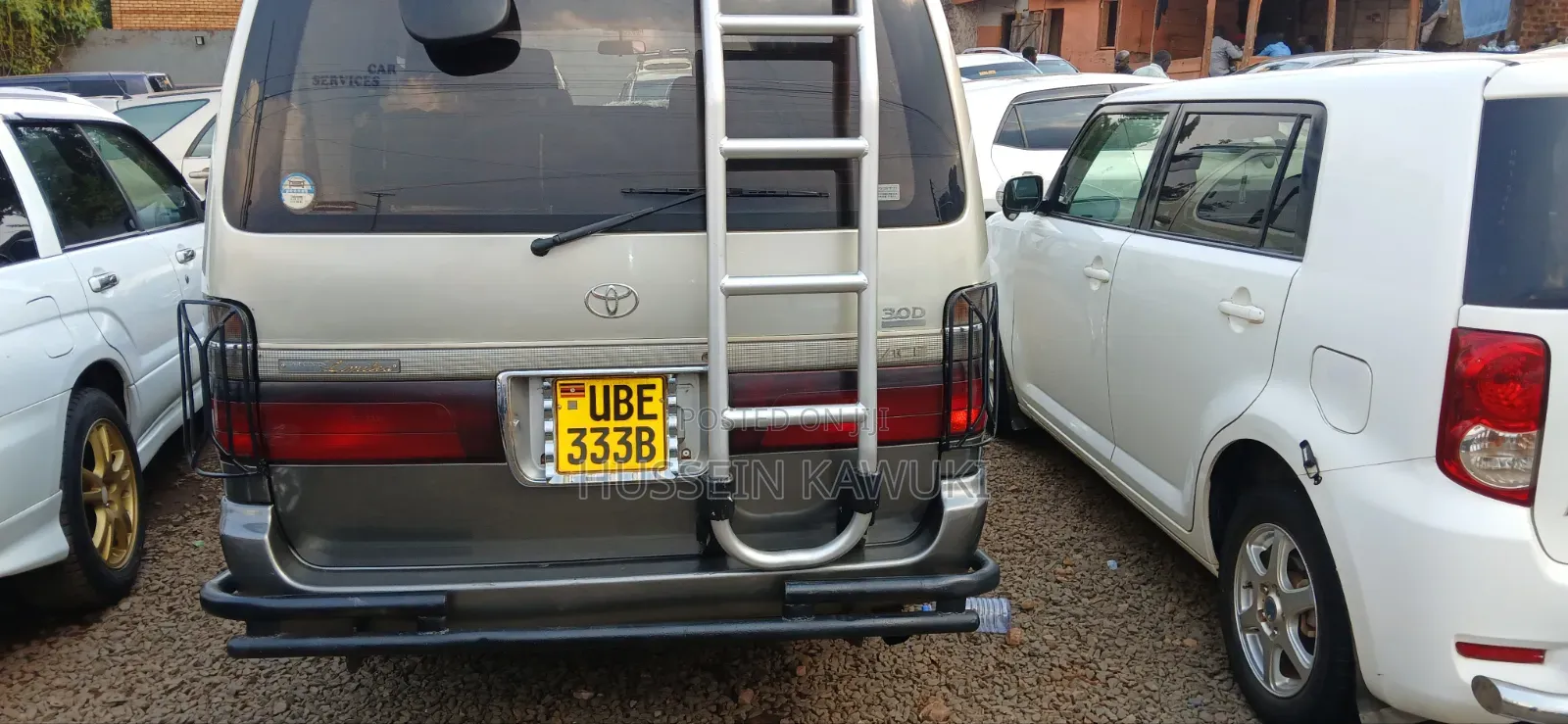 Toyota Grand HiAce 2001 Silver