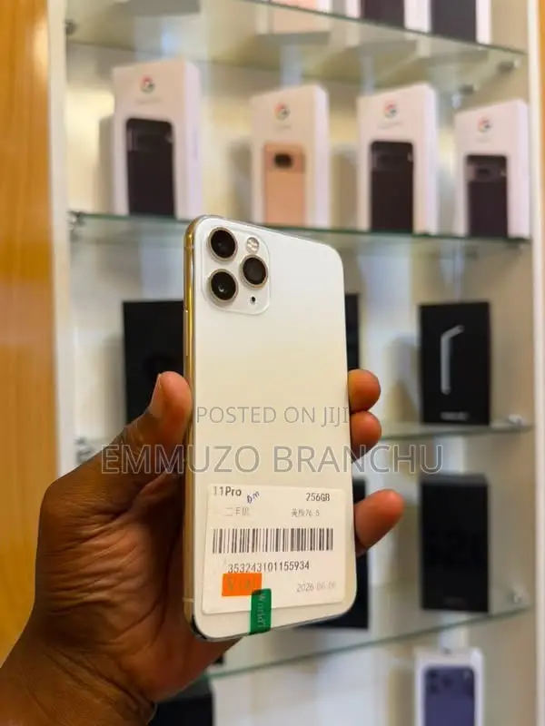 Apple iPhone 11 256 GB Silver