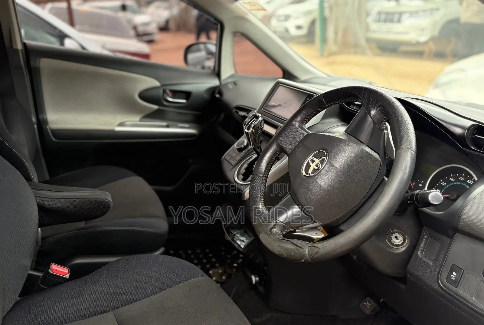 Toyota Wish 2012 Silver