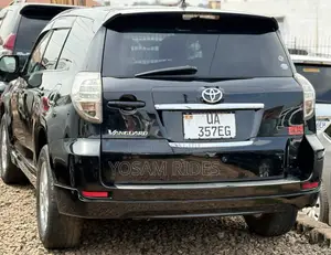 Toyota Vanguard 2011 Black