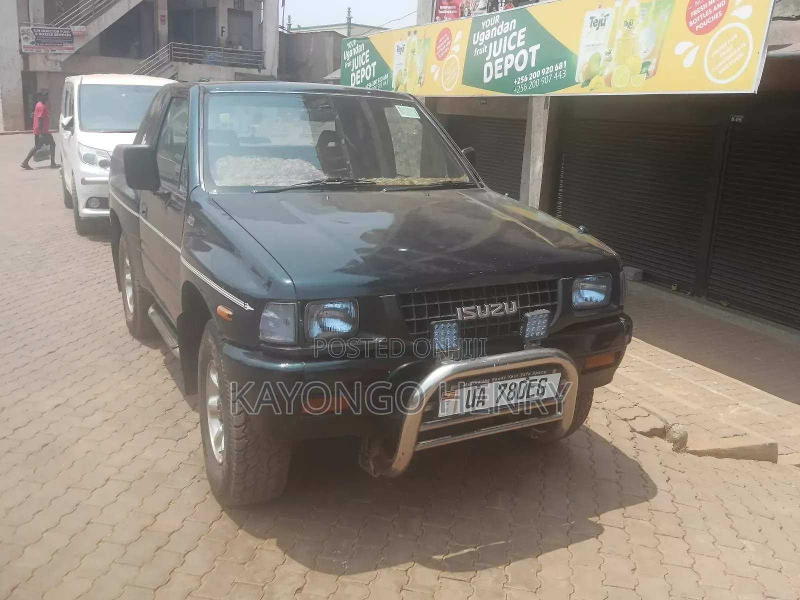 Isuzu MU-X 2013 Blue