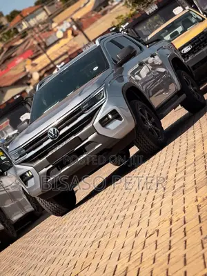 Volkswagen Amarok 2025 Silver