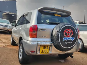 Toyota RAV4 2004 Silver