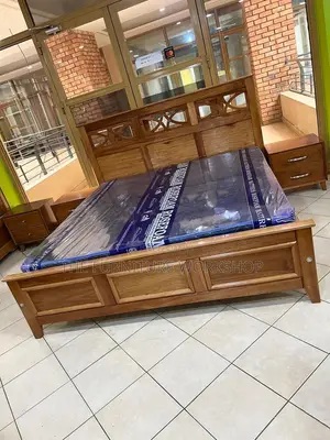 BED 6 by 6 Mahogany New MAHOGANY