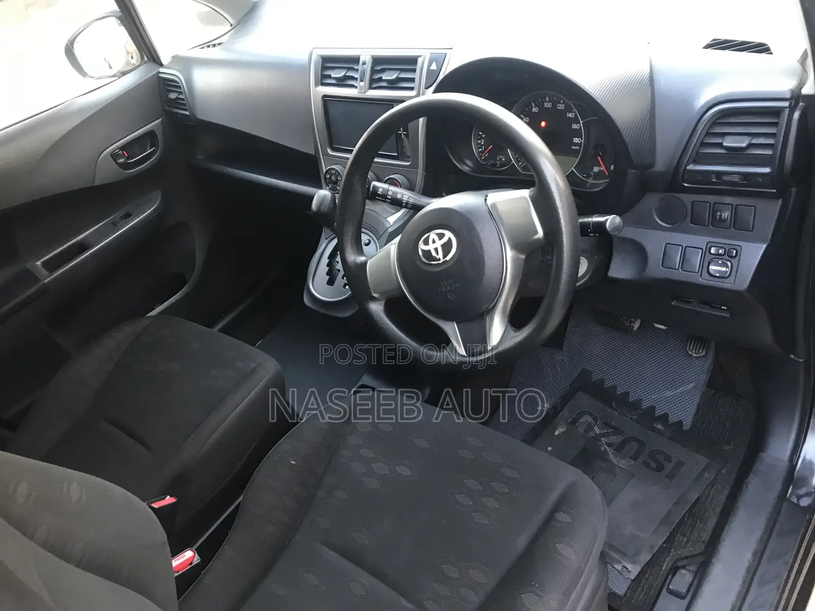 Toyota Ractis 2011 Black