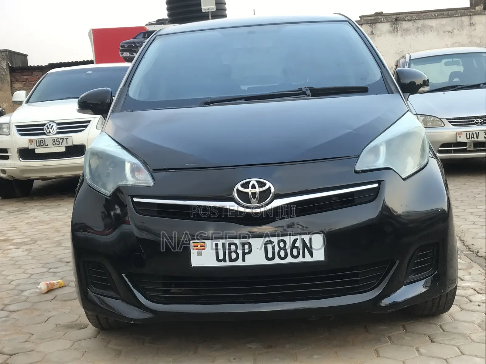 Toyota Ractis 2011 Black