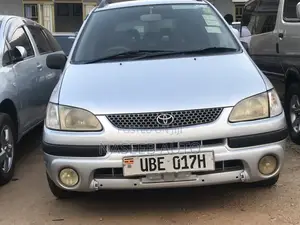 Toyota Corolla Spacio 2001 Silver