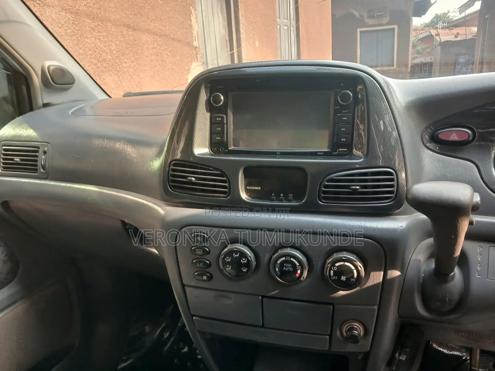 Toyota Noah 2.0 FWD (8 Seater) 2001 Silver