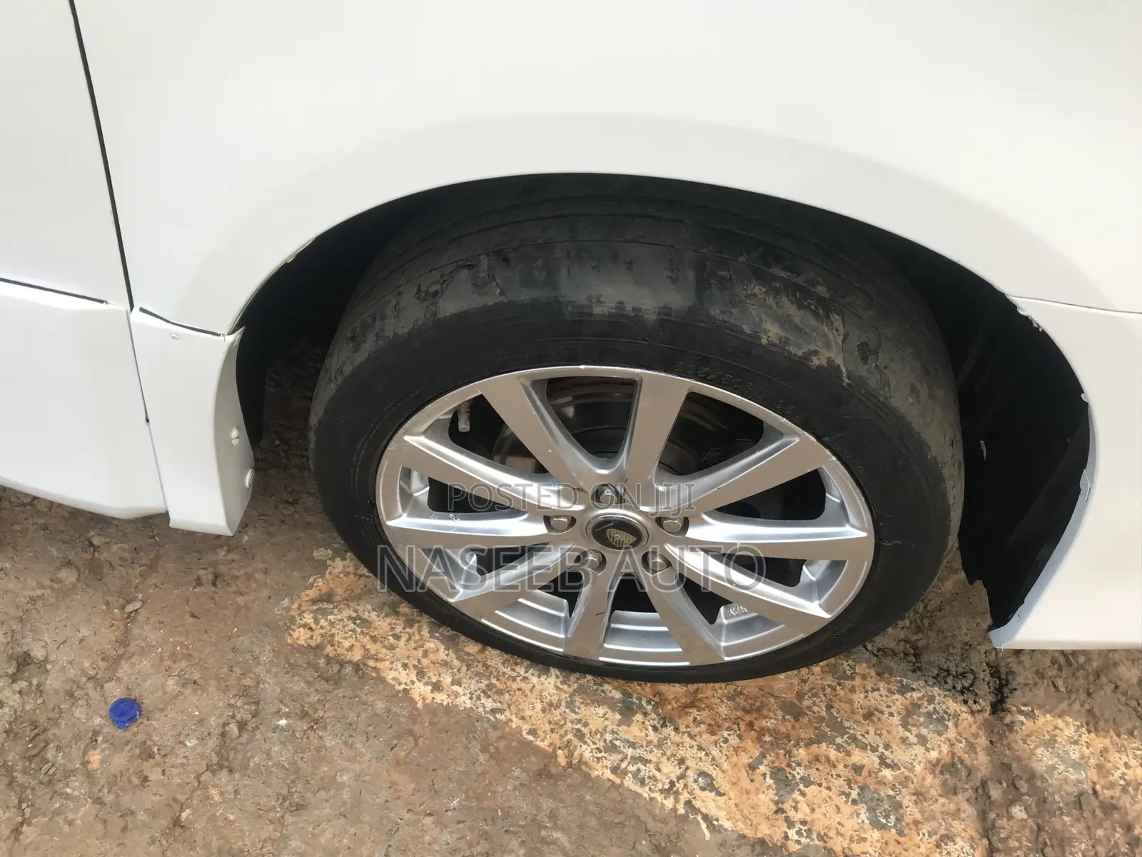 Toyota Noah 2012 White