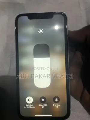 Apple iPhone XR 256 GB White
