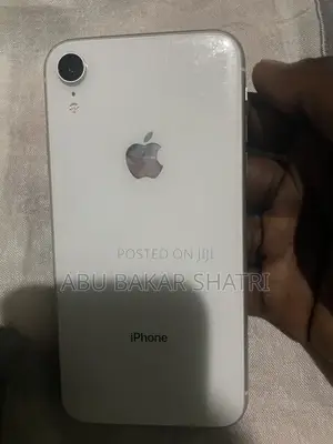 Apple iPhone XR 256 GB White