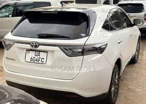 Toyota Harrier 2.0 2015 Black