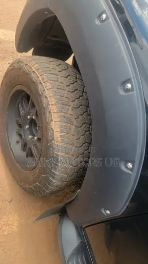 Toyota Hilux 2017 Black