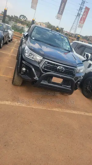 Toyota Hilux 2017 Black