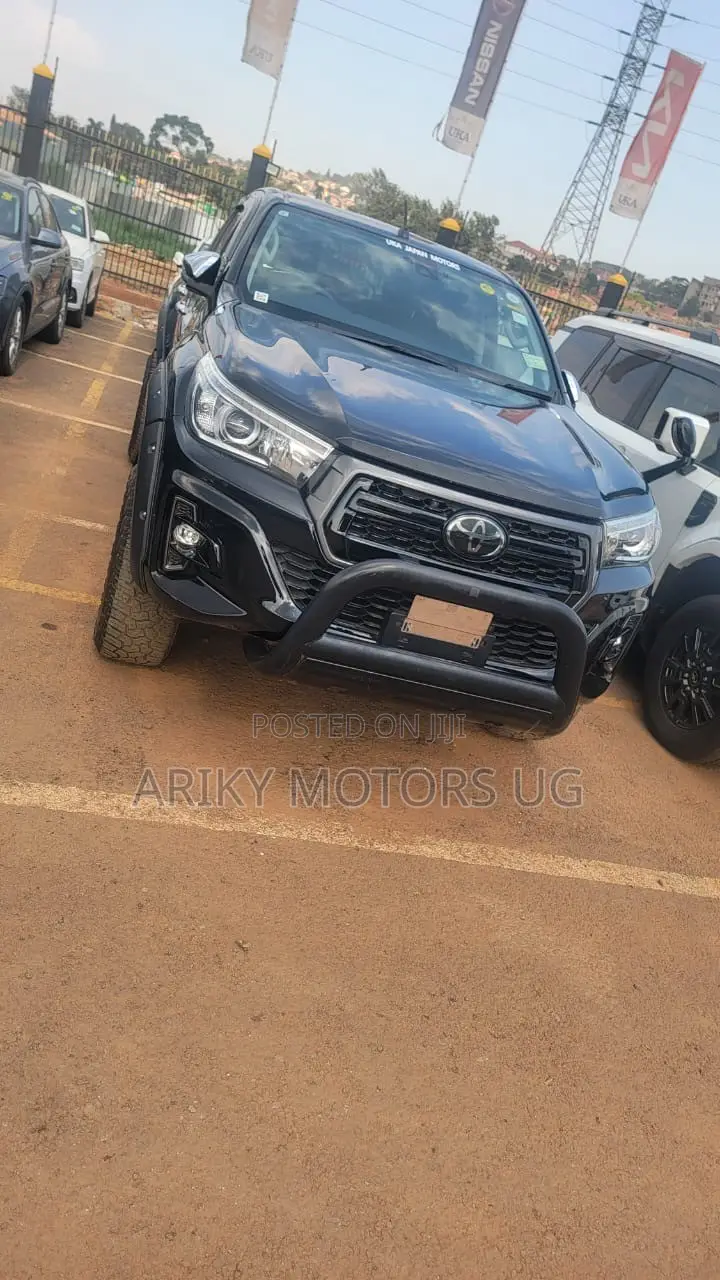 Toyota Hilux 2017 Black
