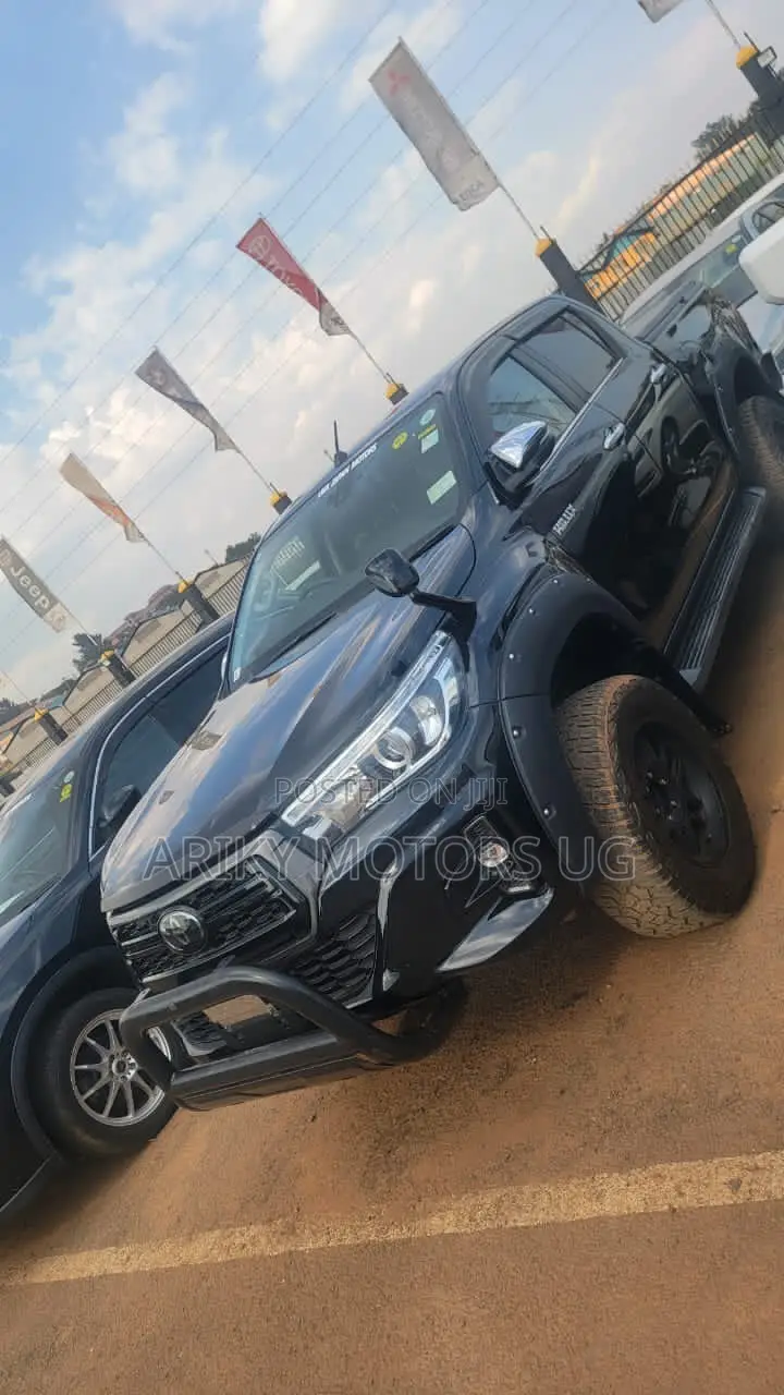 Toyota Hilux 2017 Black