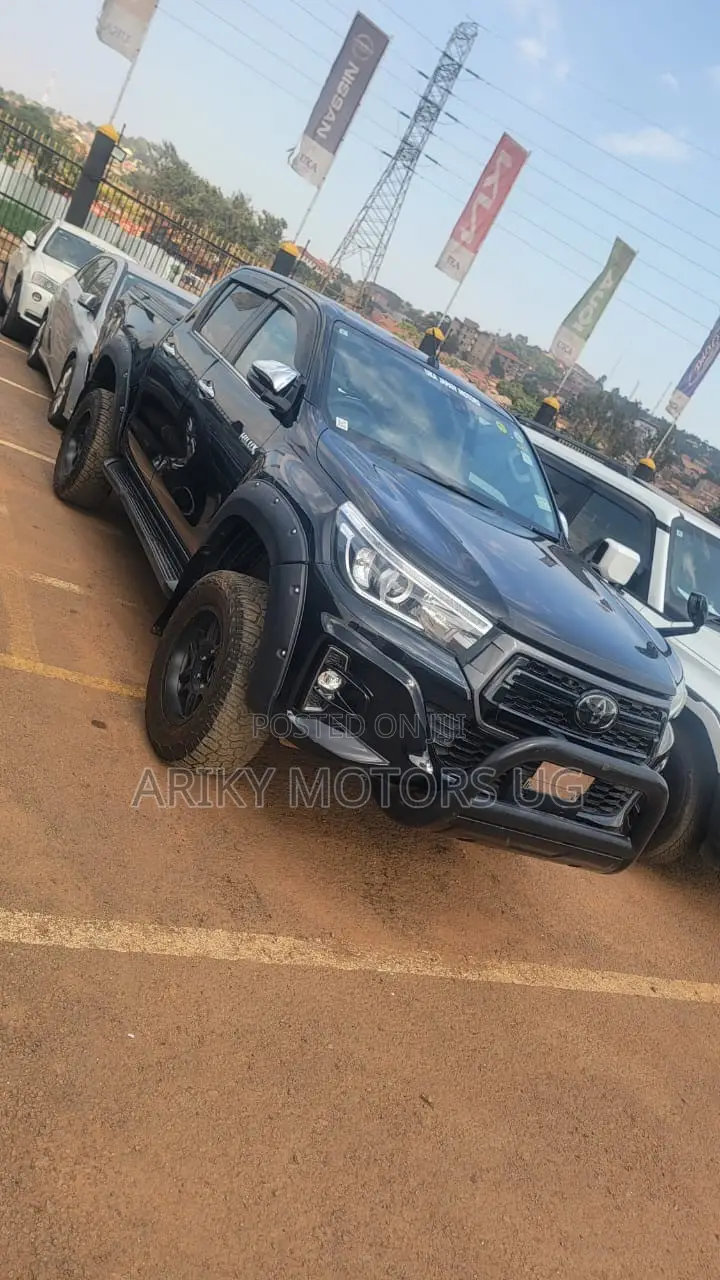 Toyota Hilux 2017 Black