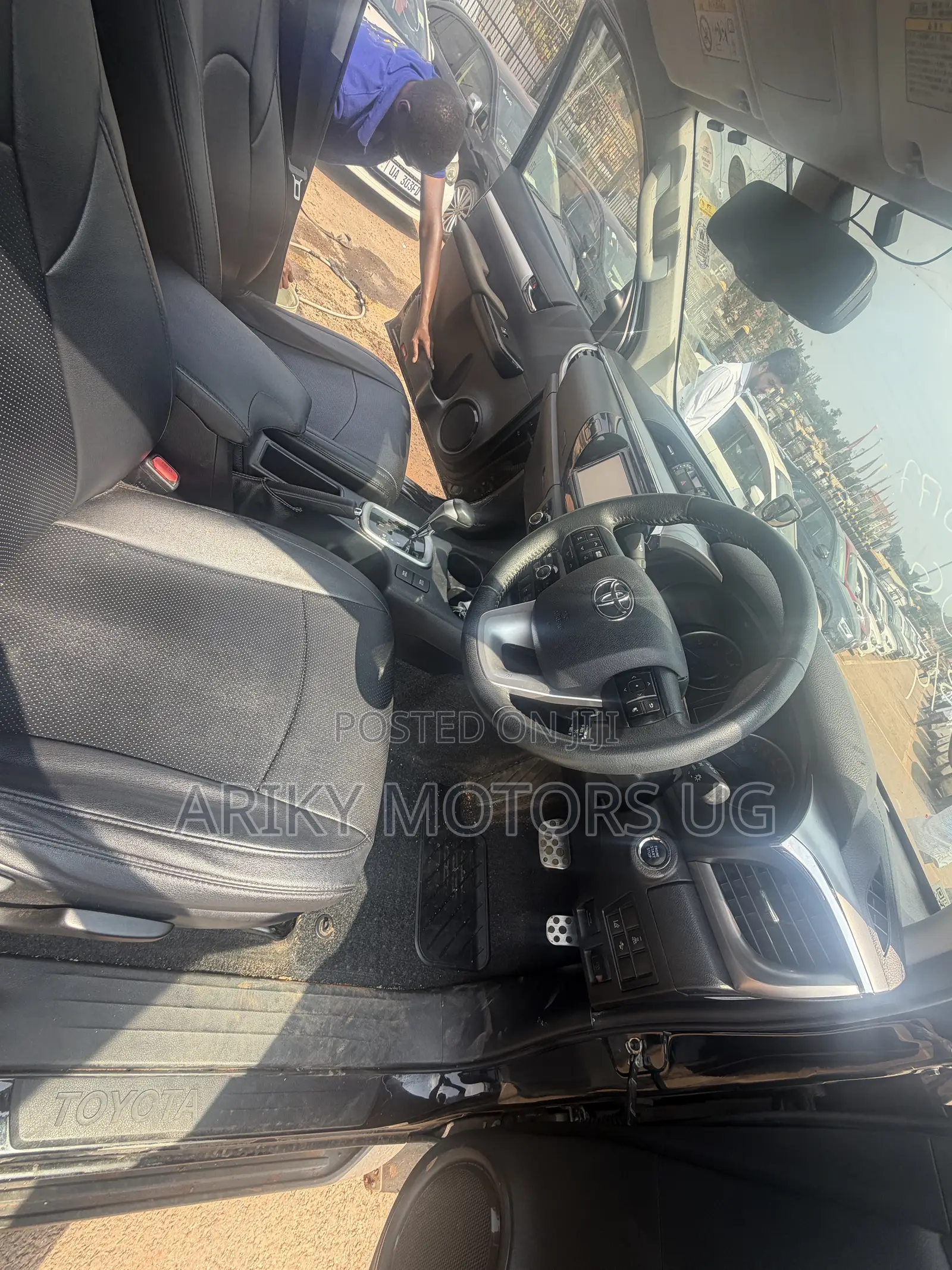 Toyota Hilux 2017 Black