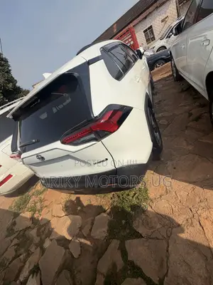 Toyota RAV4 2020 White
