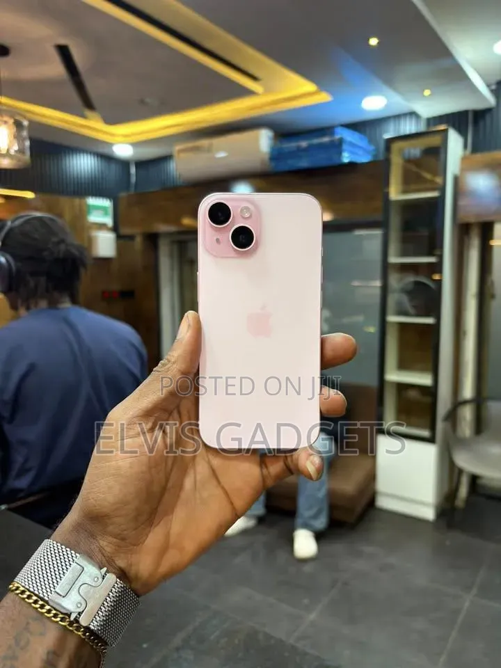 Apple iPhone 15 256 GB Pink