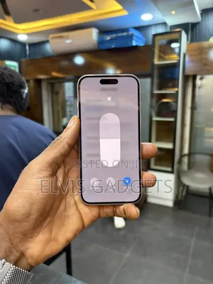 Apple iPhone 15 256 GB Pink