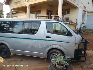 Toyota HiAce 2007 Silver