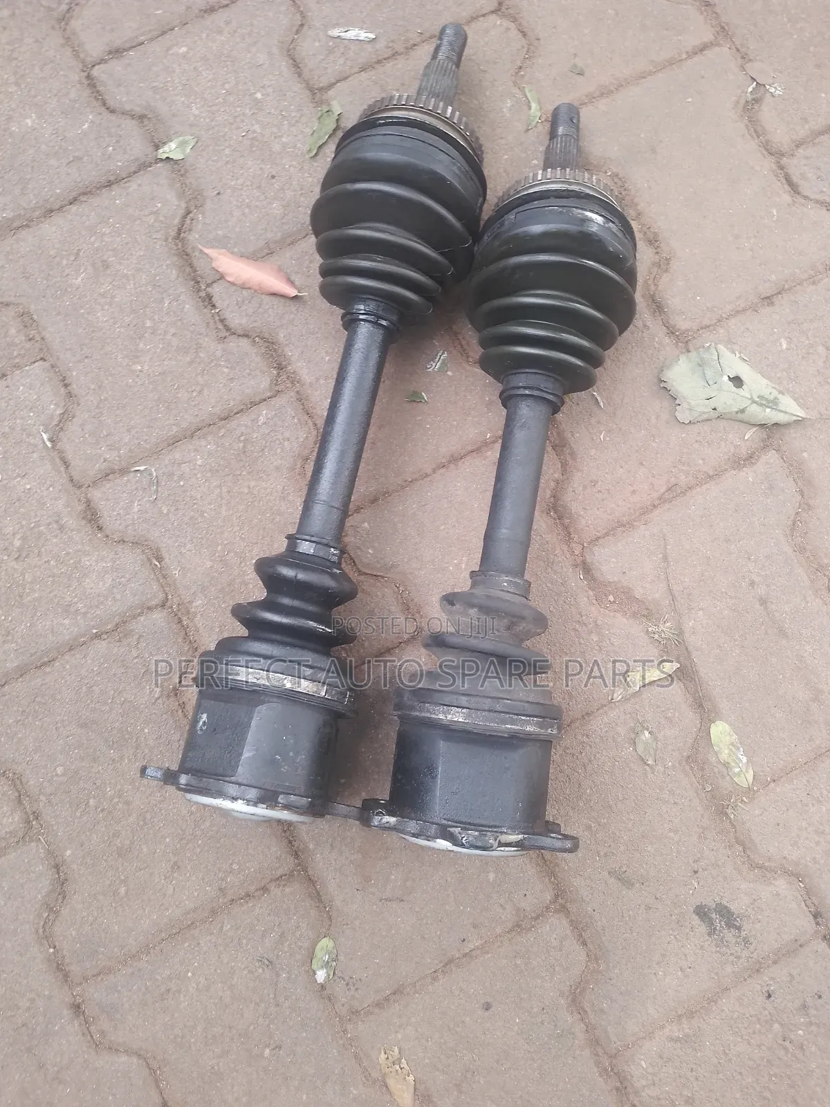 Driving Shafts for Toyota Land Cruiser TX in Stock Original Japan