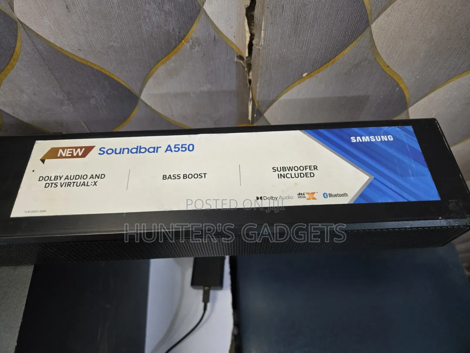 Samsung A550 Bluetooth Sound Bar With a Wireless Sub Woofer