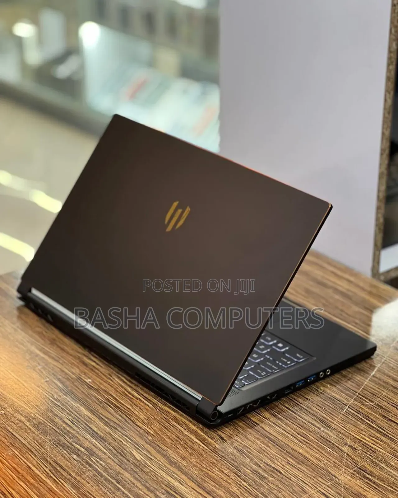 New Laptop MSI GS65 Stealth Thin 8RE 16GB Intel Core i7 SSD 512GB