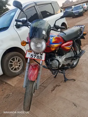 Bajaj Boxer 125 2023 Red