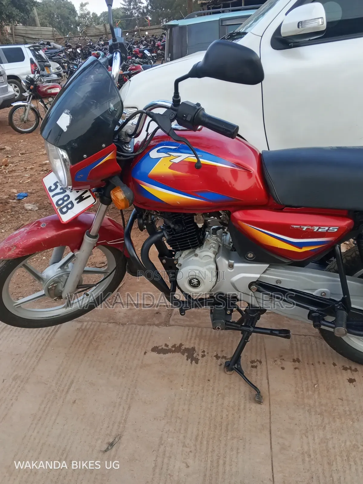 Bajaj Boxer 125 2023 Red