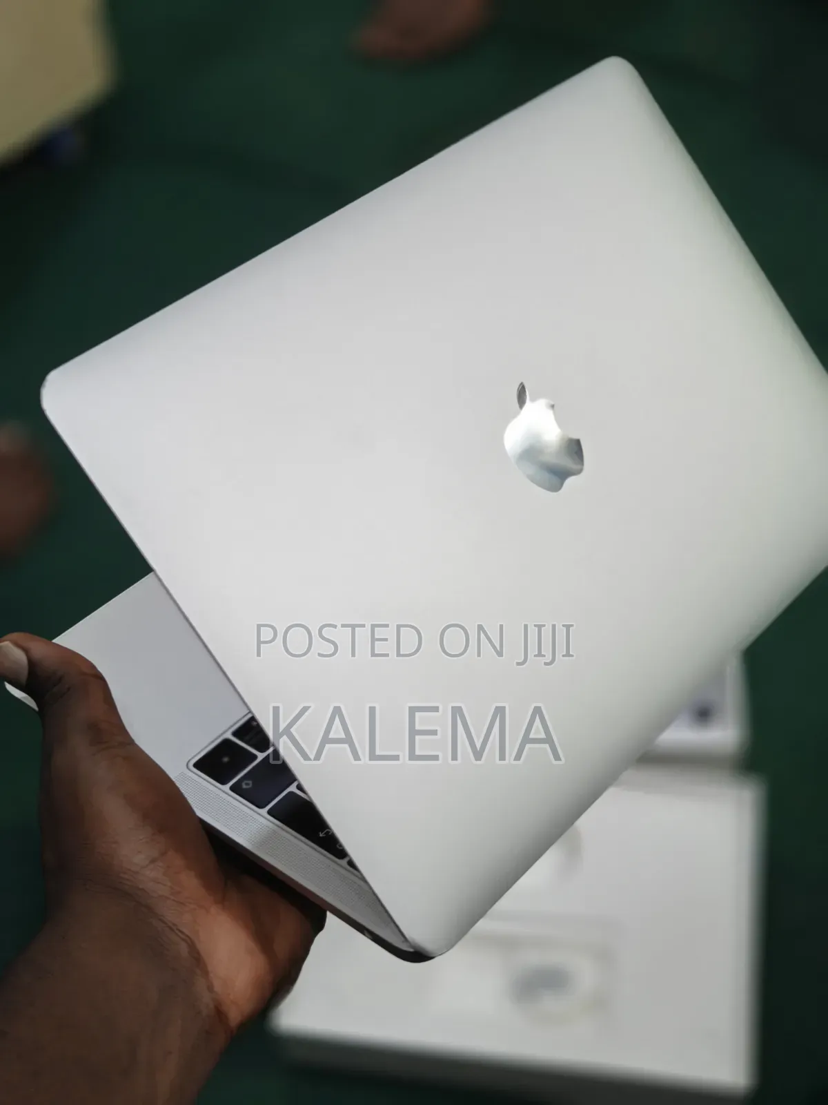 Laptop Apple MacBook Air 2019 8GB Intel Core i5 SSD 256GB