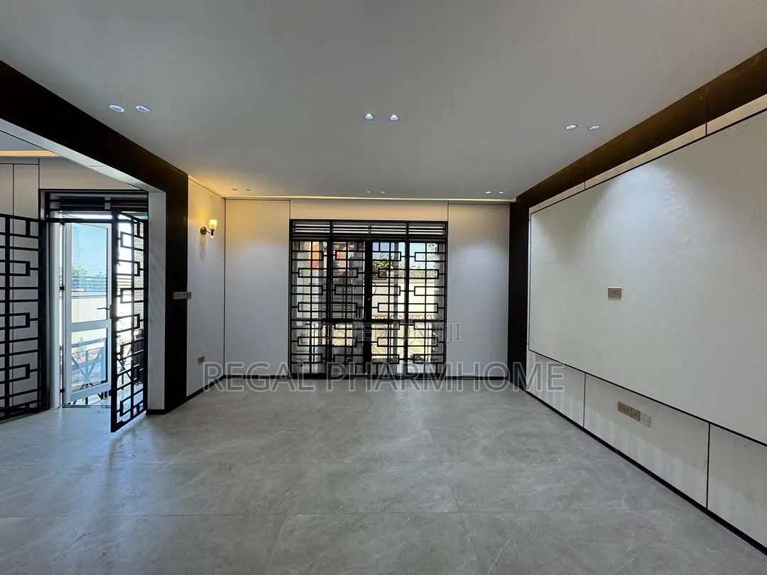 4bdrm Bungalow in Nalaya, Central Division for rent