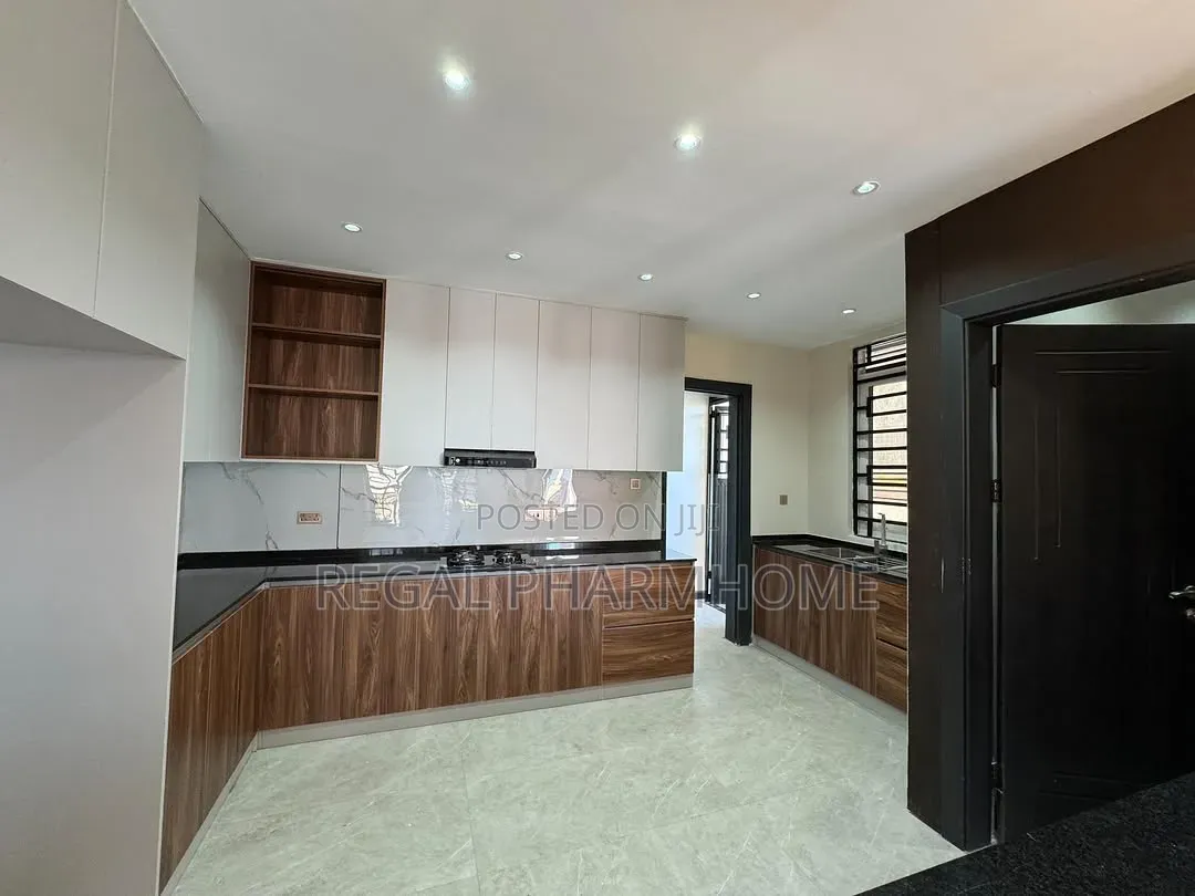 4bdrm Bungalow in Nalaya, Central Division for rent