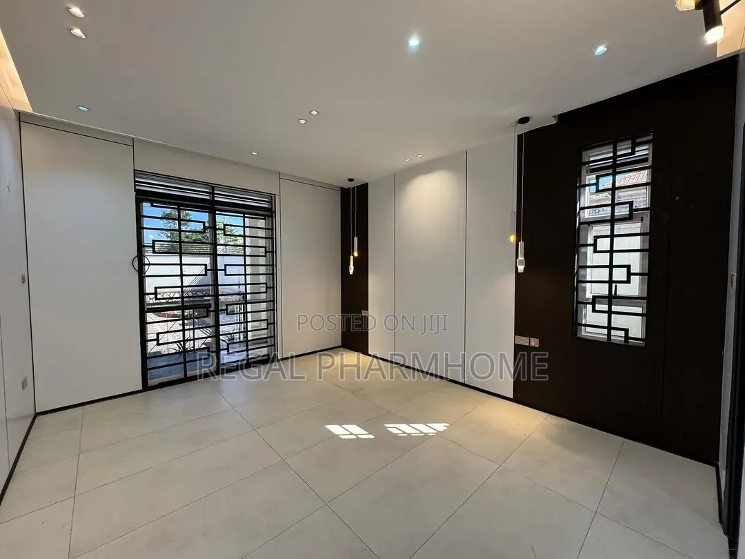 4bdrm Bungalow in Nalaya, Central Division for rent
