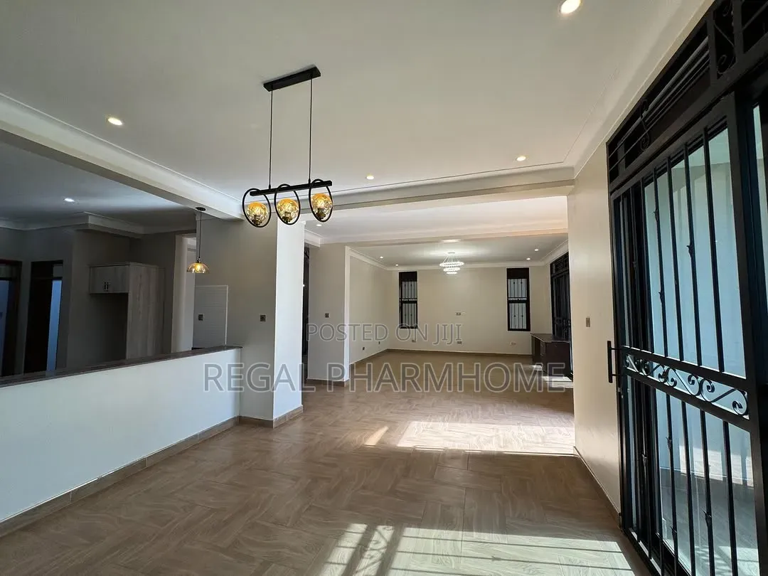 Furnished 4bdrm Duplex in Ntinda, Central Division for rent
