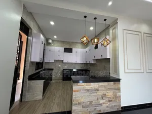 4bdrm Bungalow in Kiwatule, Central Division for rent