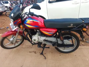 Bajaj Boxer 125 2023 Red